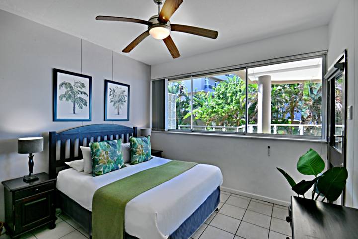 Bermuda 405 Main Bedroom